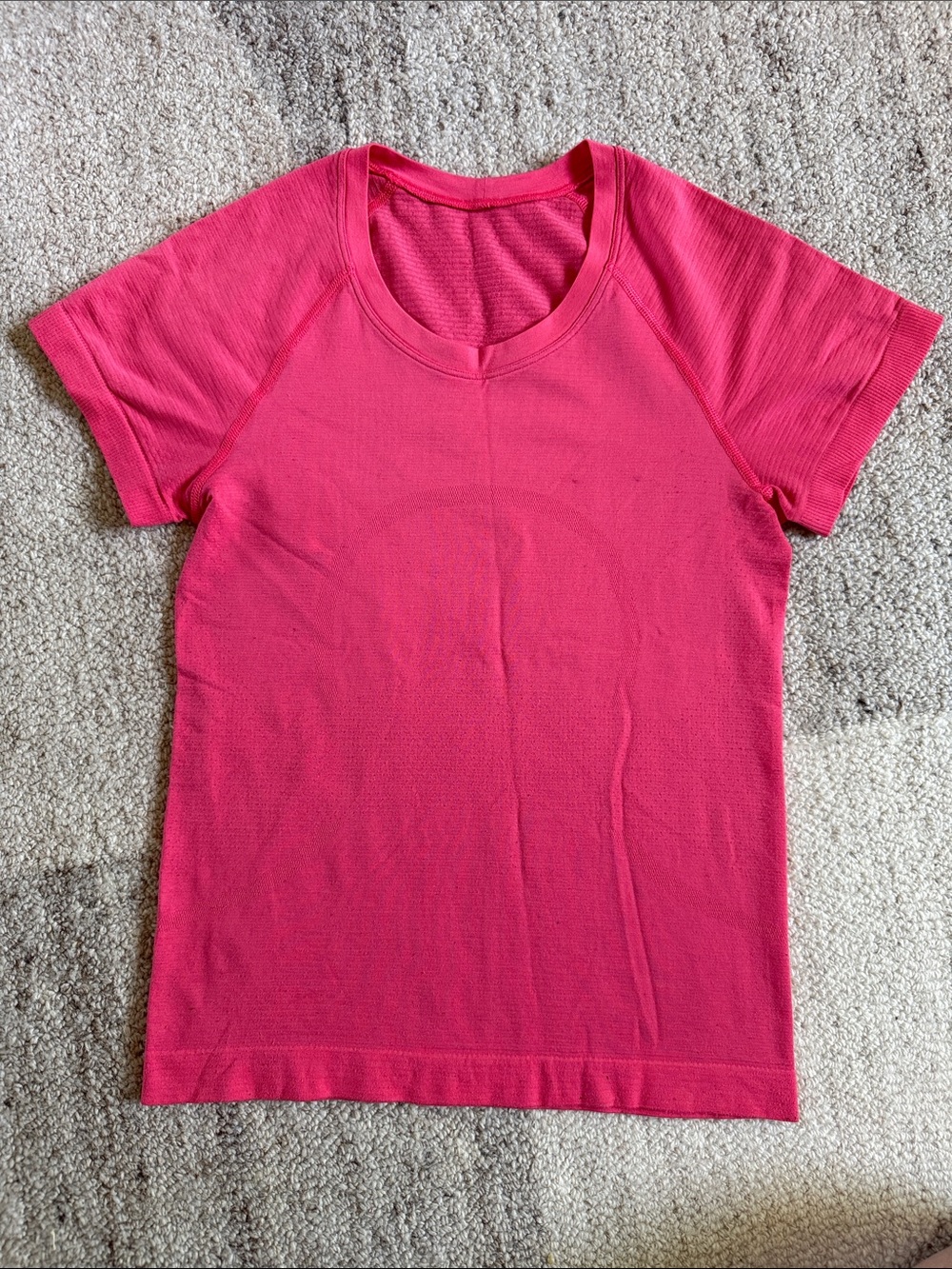 lululemon athletica Lip Gloss Pink Swiftly 2.0 Hip Length